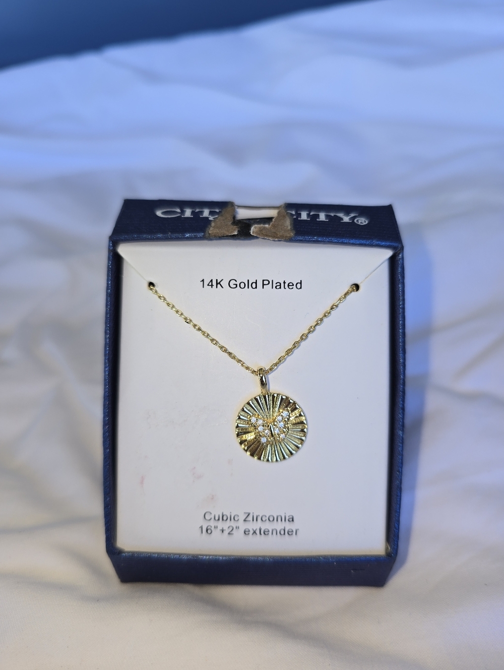 NEW necklace With Butterfly Gold Plated